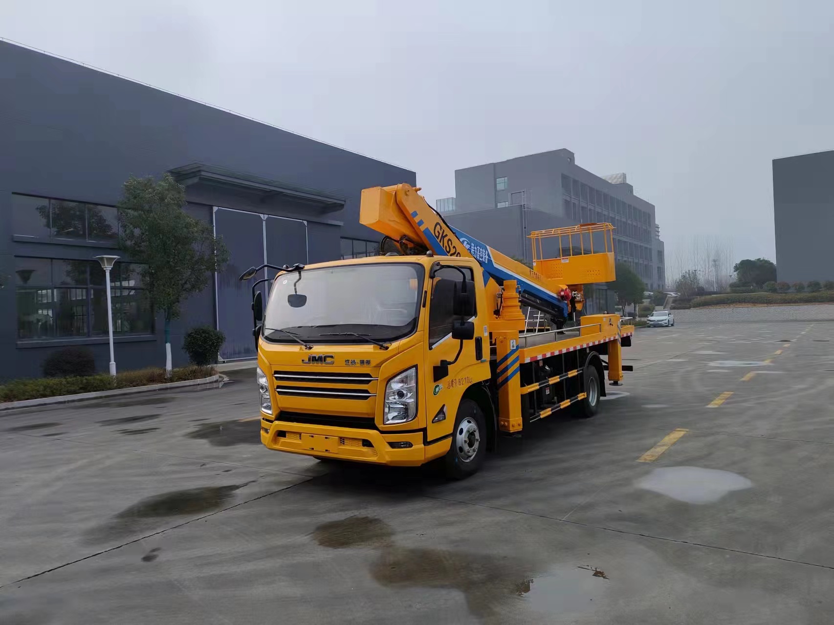 程力黃牌江鈴26米高空作業(yè)車(chē)